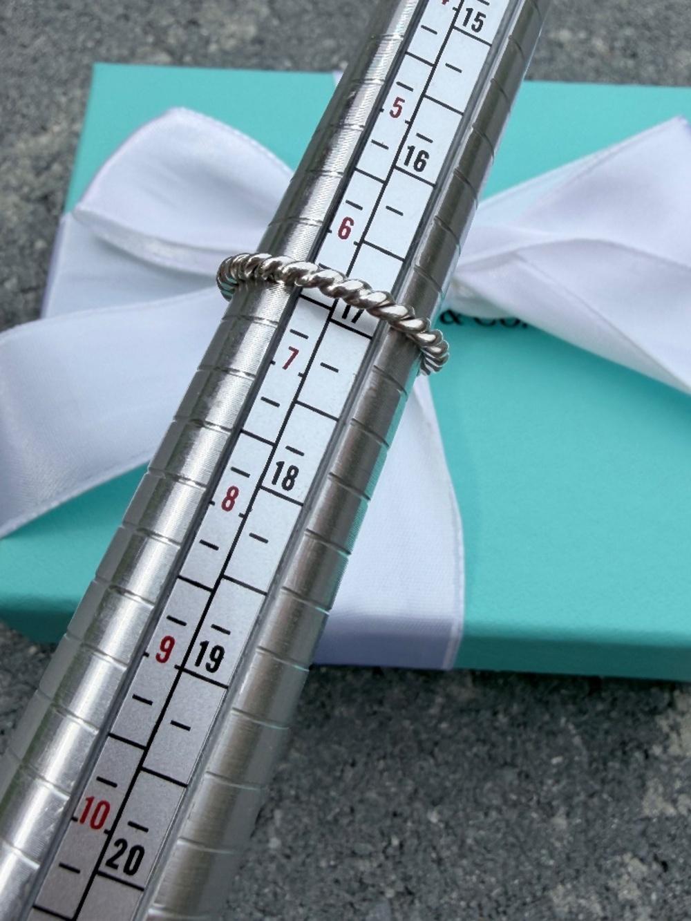 Tiffany & Co. Twist Band Silver, 6.5 - Picture 2 of 3